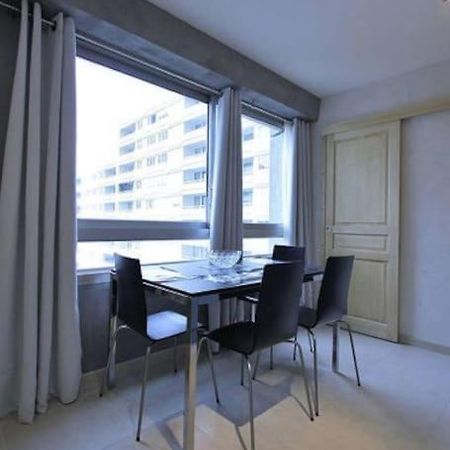 Appartement Avec Ascenseur La Defense Курбьовоа Екстериор снимка
