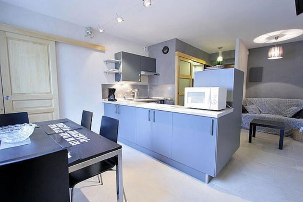 Appartement Avec Ascenseur La Defense Курбьовоа Екстериор снимка